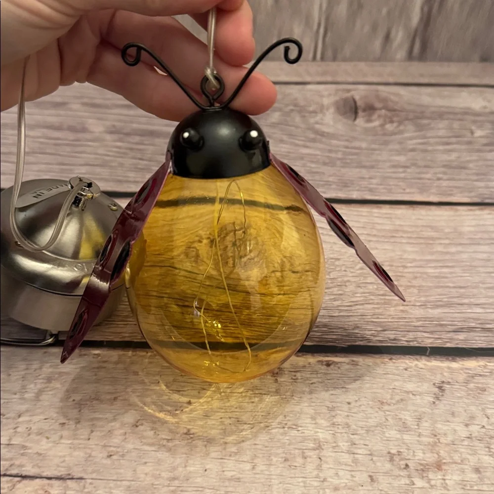 Lady Bug Insect Solar Light - Picture 3 of 8